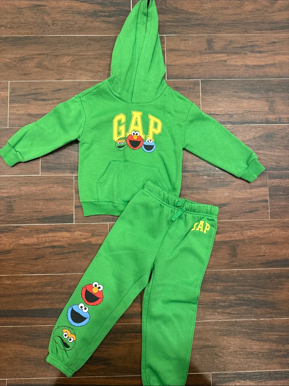 GAP Toddler Sesame Street Sweatsuit